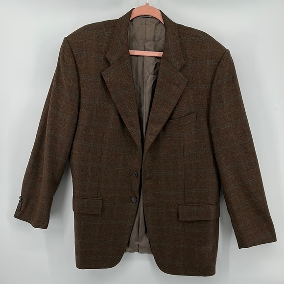 Corneliani Other - Corneliani Brown Sport Coat with Notched Lapel and Structured Shoulders Size 48L